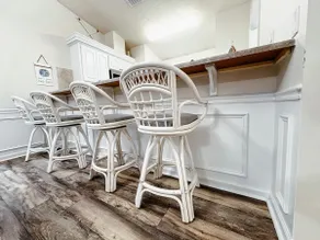 Charming Beach House- 3bd/2bath with Fenced Backyard - Image 4