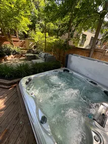 Spa Getaway Villa Retreat/HotTub/Sauna/pool tbl/EV - Image 2
