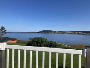 Peridot vid stranden, Rocky Harbour Newfoundland - Image 3