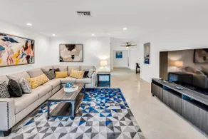 Palm Beach Gem: Heated Pool, Near Golf & Beach - Image 5