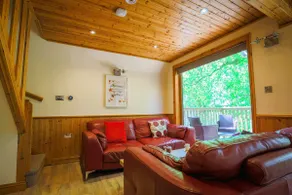 Fern Gully Lodge with Hot Tub - Spa Resort - Devon - Image 4