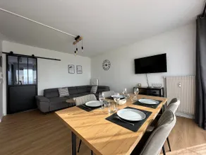 Lovely ground floor apartment with sea view - Image 3