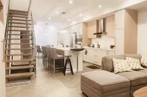 Awesome DT ModernHouse/3BR2.5Bth/1Parking/16Guests - Image 4