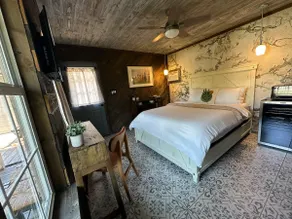 Cozy guest house near downtown - Image 3