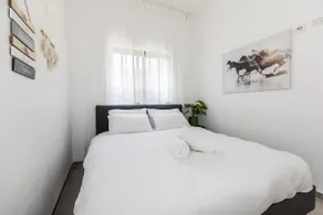 Suite in front of the Banyas - Image 3