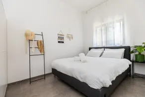 Suite in front of the Banyas - Image 2