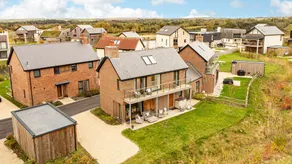 Minerva (OI30), Silver Lake, Dorset - Image 4