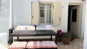 Charming House in Naoussa - Image 3