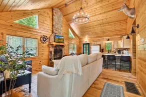 Secluded Cabin w/Hot Tub + Fire Pit| Hocking Hills - Image 2
