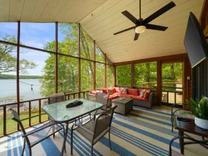 Lakefront Family Retreat Dock Hot Tub & Games - Image 4