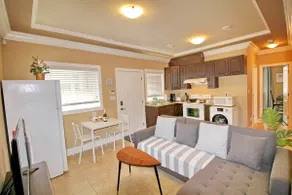 Close to YVR King Sized Private Entrance Suite - Image 2