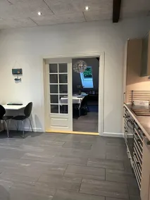 Large, comfortable and fully renovated apartment - Image 5