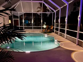 5 BR Oasis • Heated Pool • Saltwater Spa • Beaches - Image 4