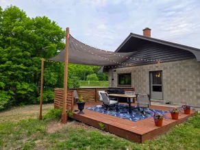 Cozy home nestled in the heart of Leelanau County - Image 4