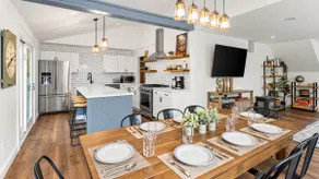 Renovated 4-bedroom House/Condo with Outdoor Space & Private Hot Tub and Sauna - Image 3