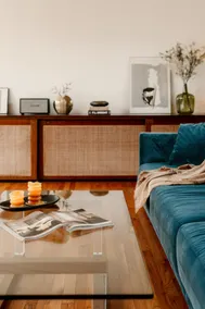 Stunning Mid Century Modern house w/Cedar Hottub - Image 5