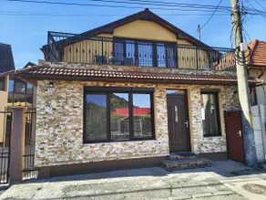 A private villa beneath the Deva Fortress awaits - Image 2