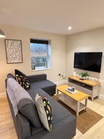 Comfy Modern APT - Sleeps 4 - Image 2