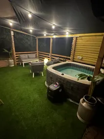 Quiet and cozy house with spa. - Image 3