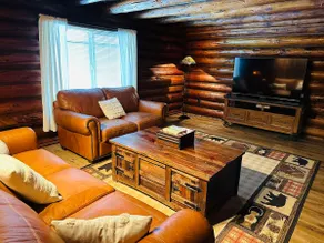 Log Cabin - first floor only and sleeps 2 - Image 5