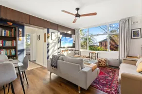Peaceful Hideaway 2-Bed Apartment Mosman - Image 2