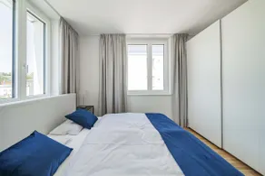 Sapphire | City view and balcony - Image 4