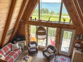 A-Frame by the Bay - Image 2