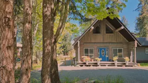 Log Cabin with Sauna | Central Island Getaway - Image 2