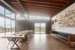 Cozy elegant house with space for up to 10 guests - Image 2