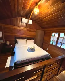 Romantic Getaway with Whirlpool and Breakfast Basket - Image 3