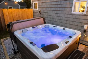 White Mtn Hot Tub Retreat The Bit O Honey - Image 5