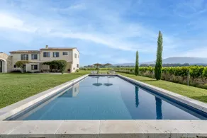 Le Prado - Vue 360 Piscine & Spa - Bersy Luxury Properties - Image 2