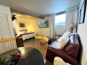 Cabin at Big Sky - Image 2