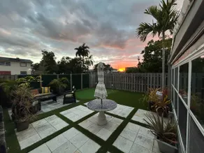 2BR East Side Garden Apt w/ mini golf - Image 4