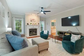 6BR • Arcade & Pool Table • Hot Tub • Wine Country - Image 4
