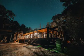Luxury Lake Escape | Hot Tub, Sauna & Lake Front - Image 4