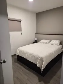 Cc Towers: Modern apartment in the Civic Center - Image 4