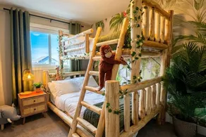 Jungle Escape: Hot Tub, AC, Family Fun, Tree Bunks - Image 3