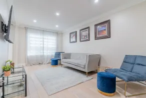 Spacious 4 Bedroom ~ X-Box ~ Foosball ~ Vaughan - Image 2