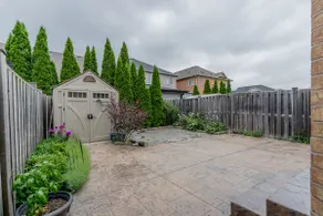 Spacious 4 Bedroom ~ X-Box ~ Foosball ~ Vaughan - Image 3