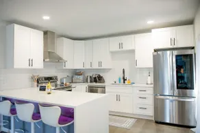 Modern 2BR Home (Upstairs Unit) + Private Patio. - Image 2