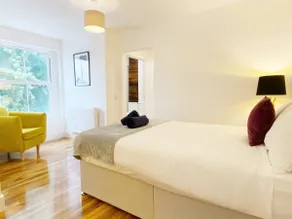 De Parys Apartment 5 in Bedford - Image 3