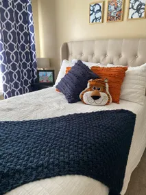 AUsome 4BR/4BA Condo 5 minutes to Campus - Image 5