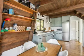 Serene Hilltop Retreat with Views of Lake Gregory - Image 2