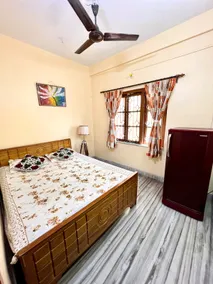Spacious apt with Antique Furniture ,AC & Kitchen - Image 5