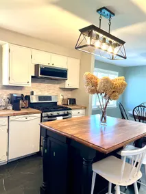 Newly renovated home w/ space to move inside & out - Image 5