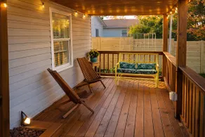 Groovy Crib in Downtown Frederick|1 lvl|FencedYard - Image 2