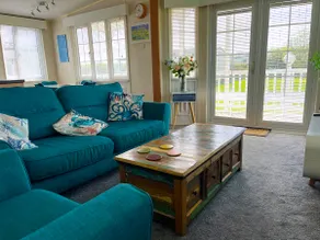 Affordable, sea-side holiday lodge near Cromer - Image 2
