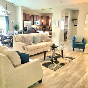 Foxberry Place, King suite and 2 Queens & Hottub! - Image 5