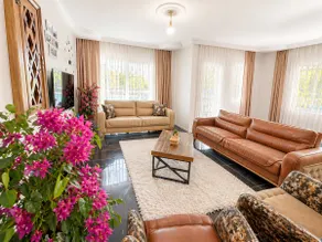 Spacious Villa, Private Pool, Ladies Beach - Image 3